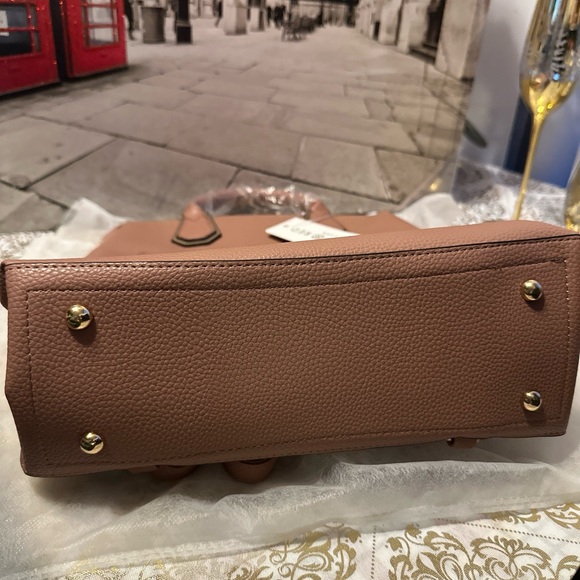 Authentic Japanese brand Hund Red convertible backpack satchel - Picture 12 of 16